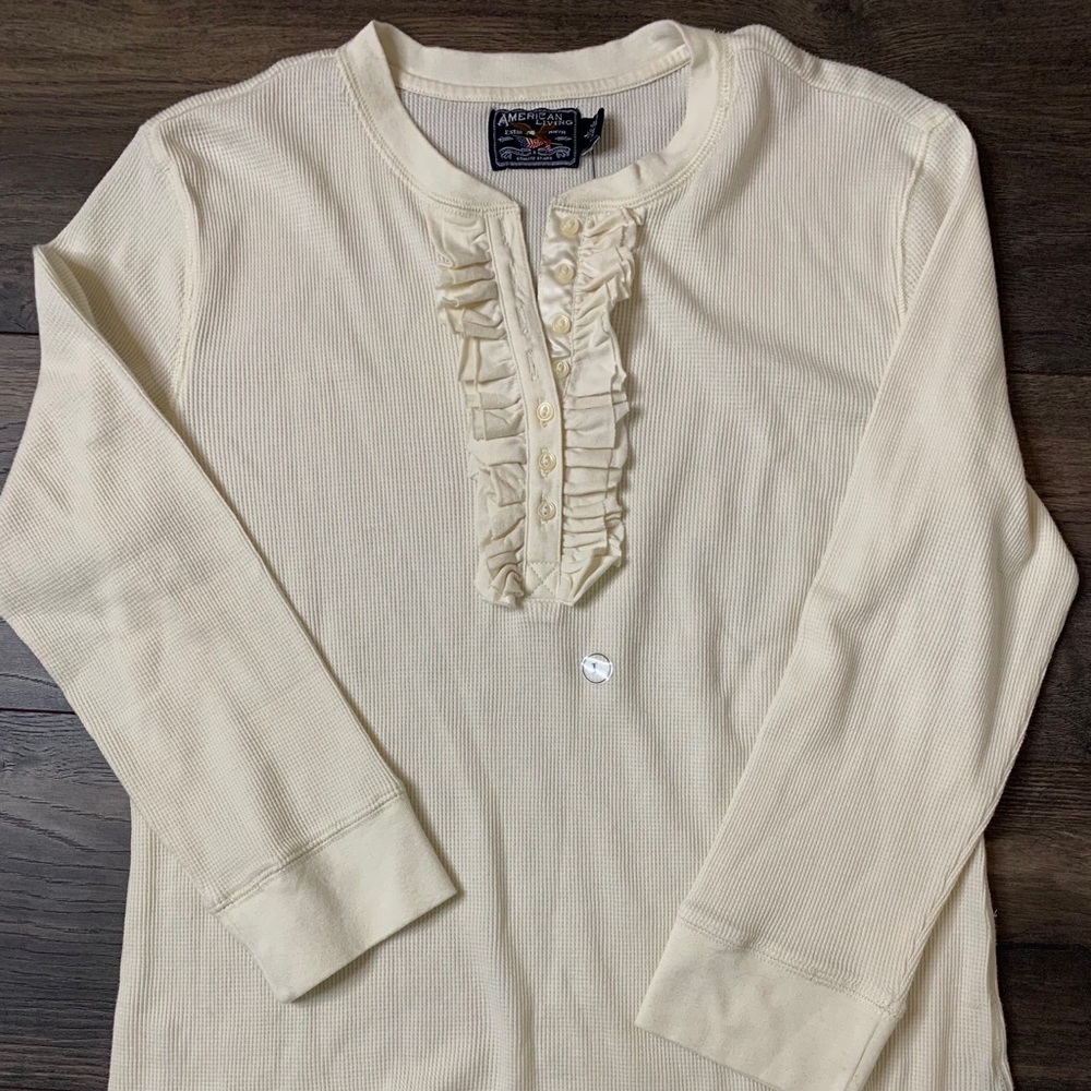 New! American Living long sleeve top Cream size L